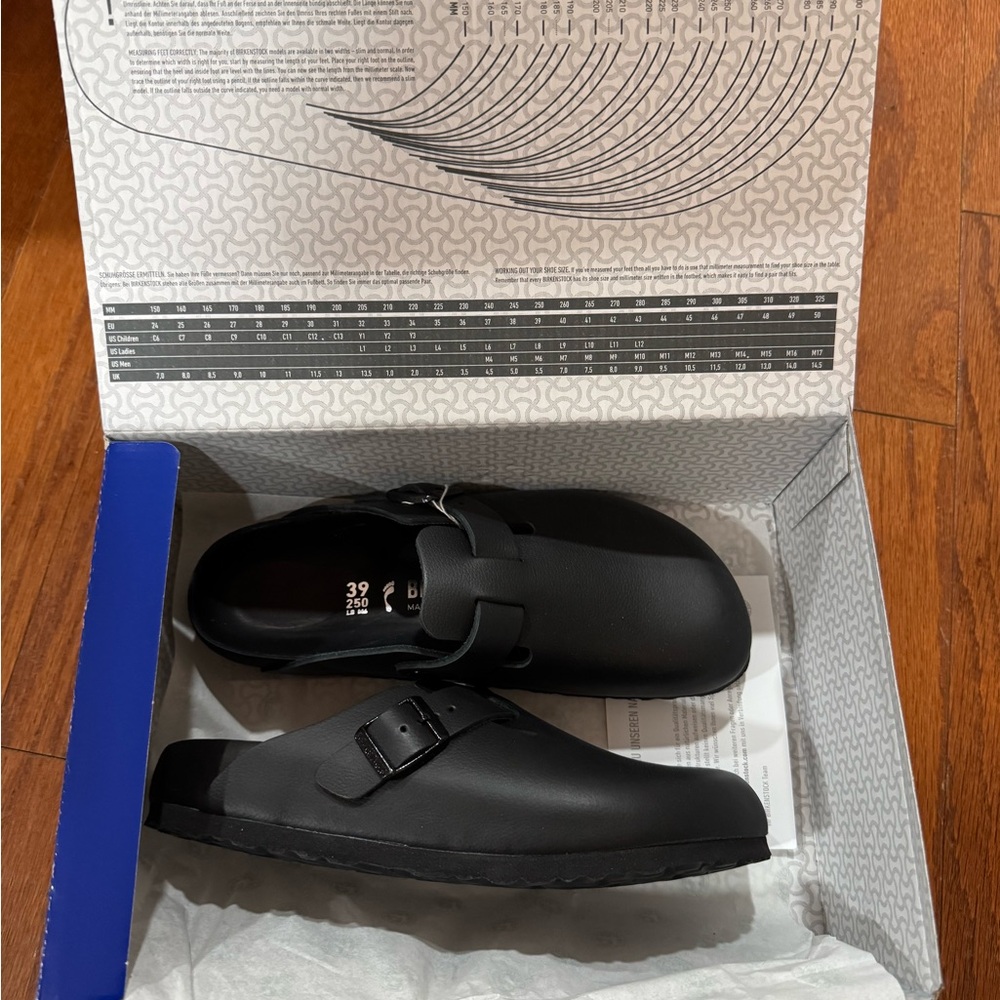 Brand new Birkenstock Exquisite Black Boston Clogs 39